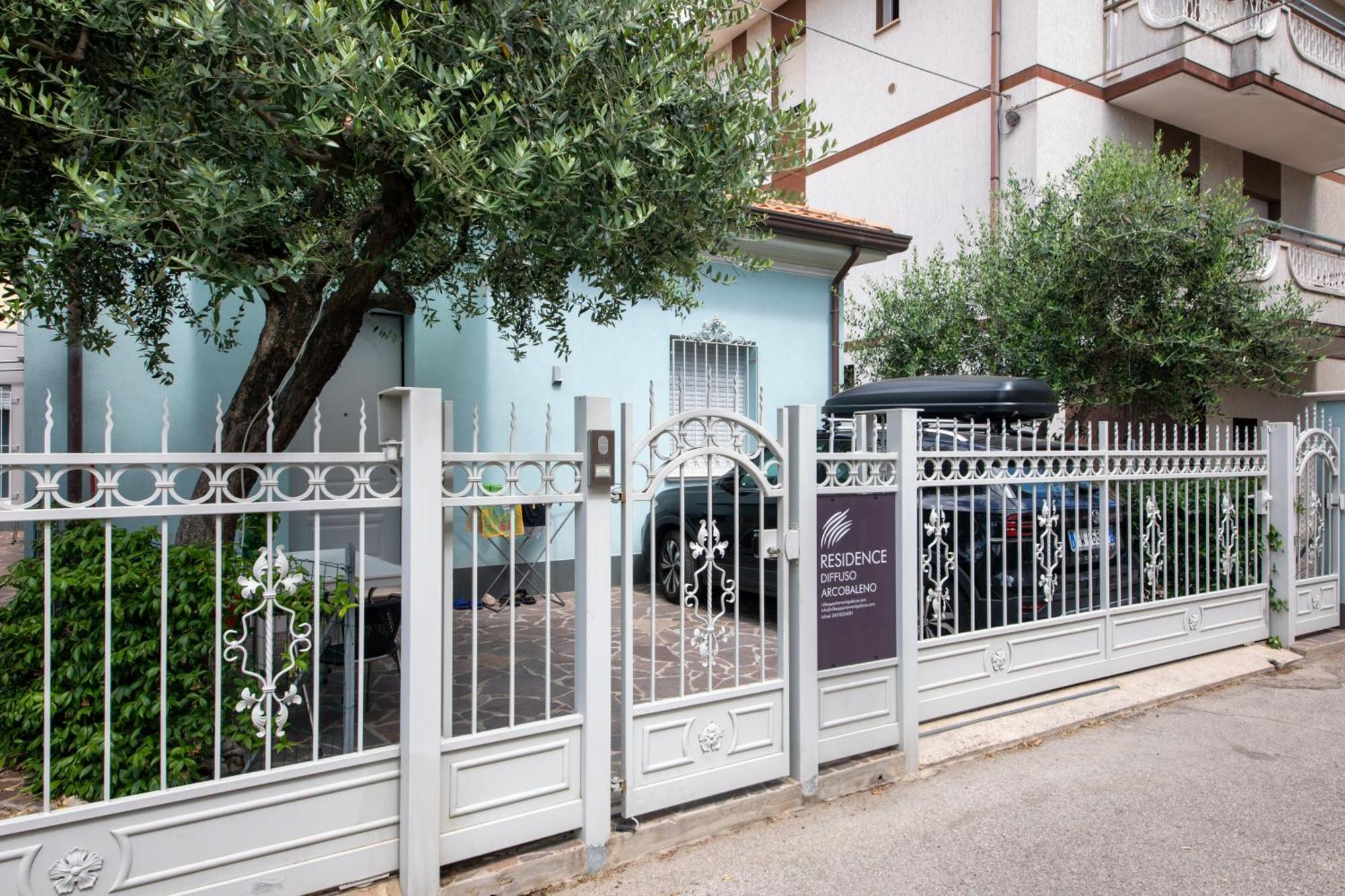 Residence Diffuso Arcobaleno Gabicce Mare Exterior photo